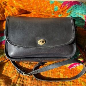 Coach City Bag Vintage With Hangtag